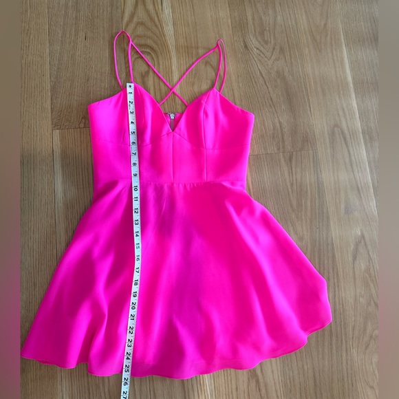 NBD x Naven Twins Summer Breaking Fit & Flare Mini Dress | M | Hot / Rose Pink - Picture 8 of 16